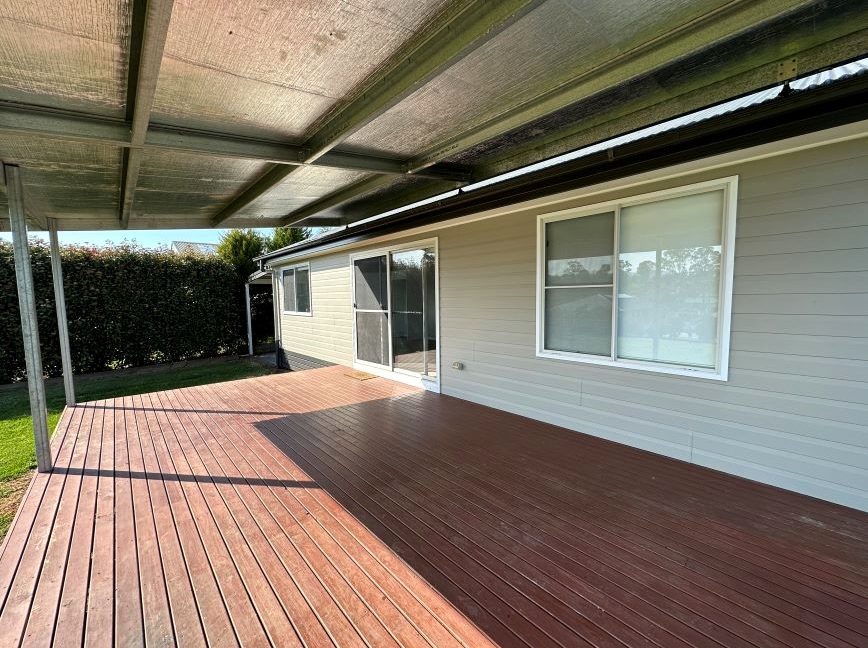 Back deck to hedge