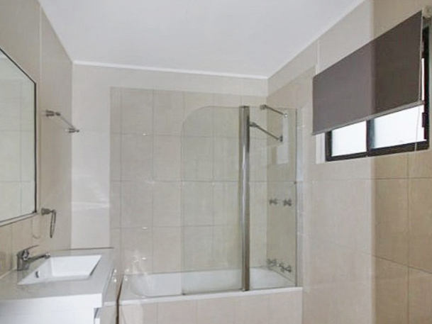Bathroom1